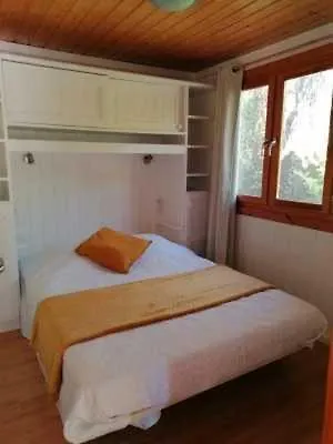 Chalet 4 Etoiles - Piscine - Eehfac Noves 0*,  Francia