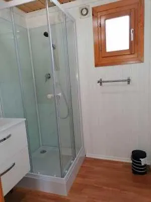 Chalet 4 Etoiles - Piscine - Eehfac Noves 0*,